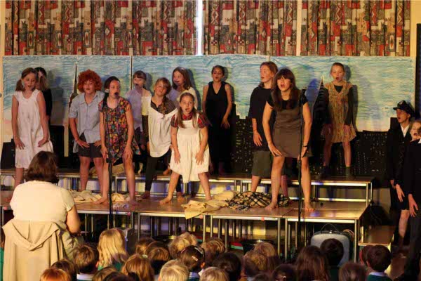 Annie Jnr 2011